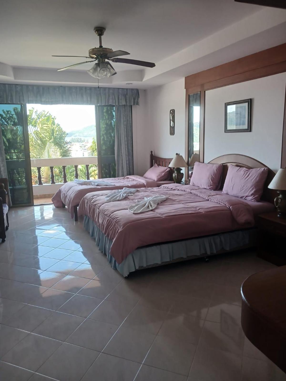 Aksarai Hotel Patong Extérieur photo