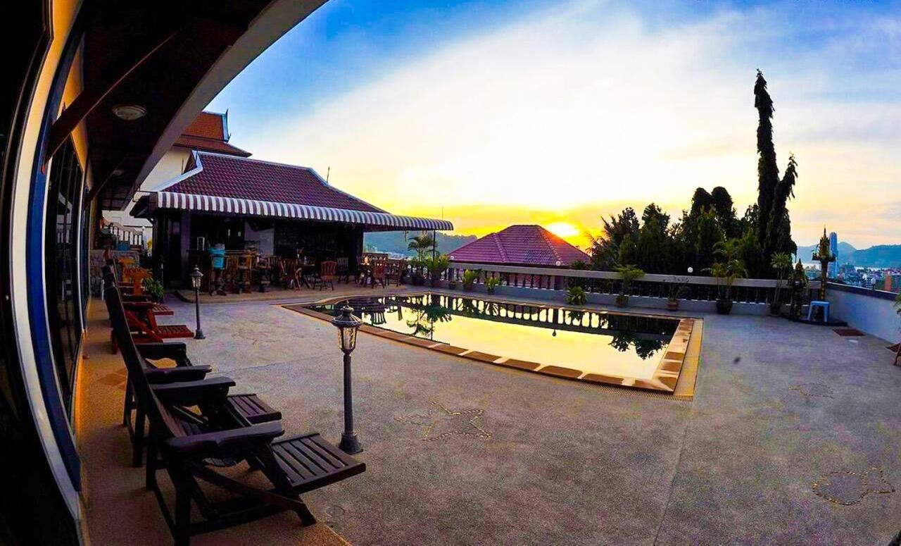 Aksarai Hotel Patong Extérieur photo