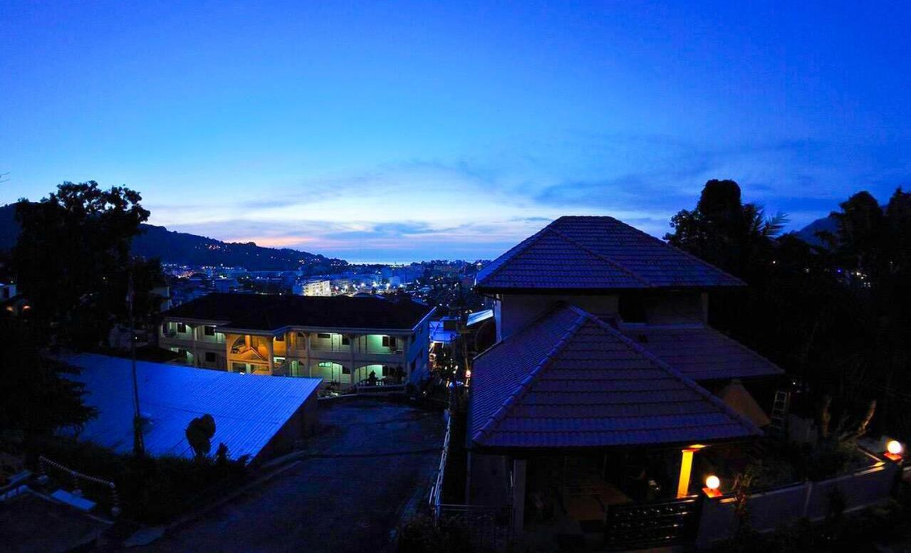 Aksarai Hotel Patong Extérieur photo