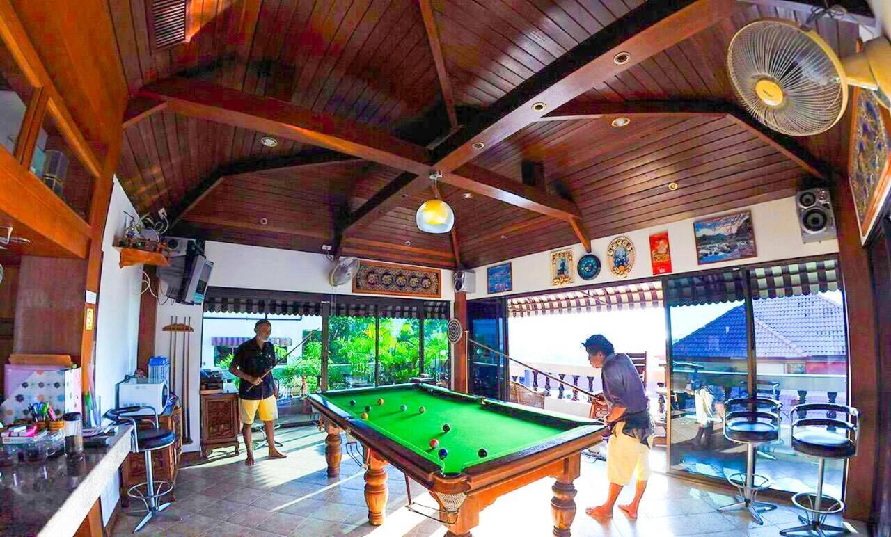 Aksarai Hotel Patong Extérieur photo
